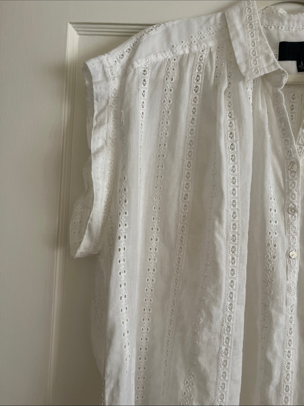 Nili Lotan Chantal White Eyelet popover - Picture 4 of 5